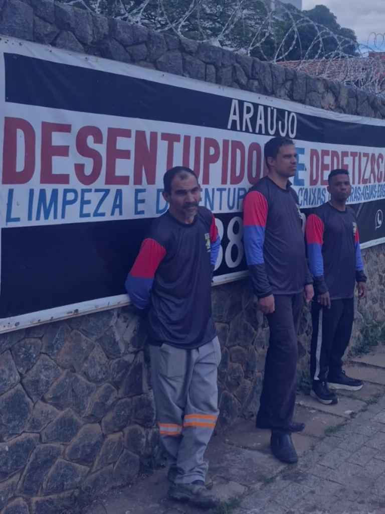 04colaboradores-da-desentupidora-araujo-03